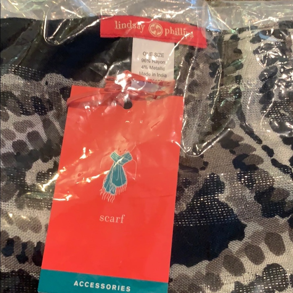 NWT Lindsay Phillips scarf